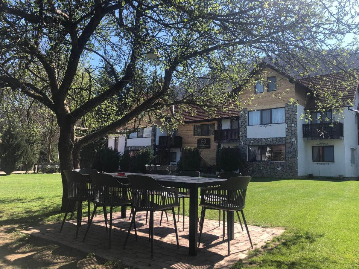 فندق Garden Retreat (Adults Only) برانْ المظهر الخارجي الصورة