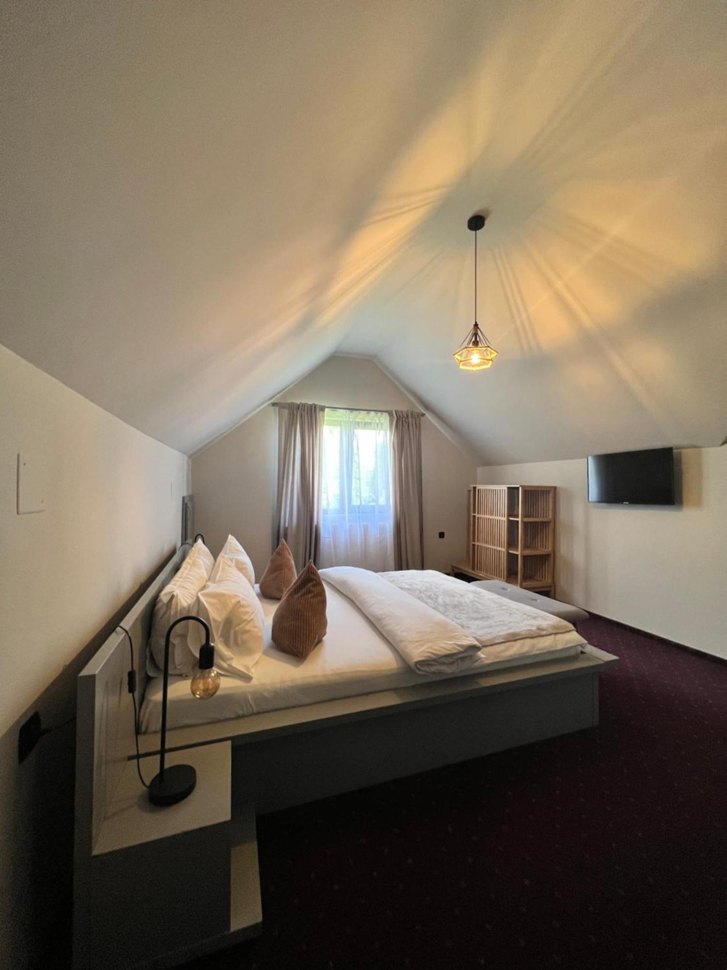 فندق Garden Retreat (Adults Only) برانْ المظهر الخارجي الصورة